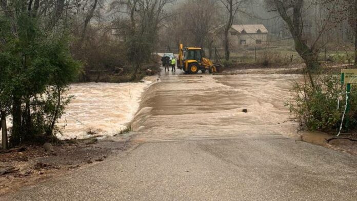 Coto Ríos inundación de su acceso